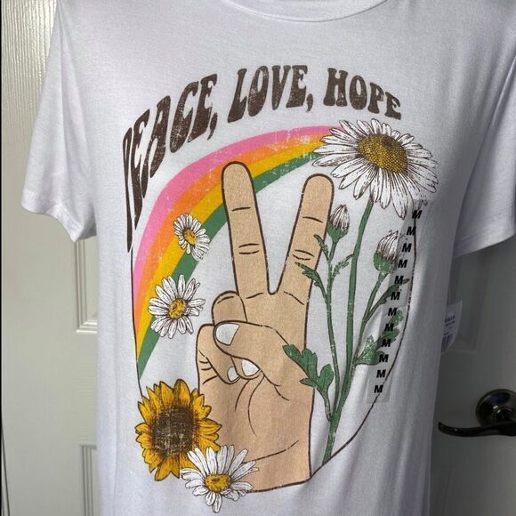 REBELLIOUS ONE Junior Medium TShirt - Picture 3 of 5